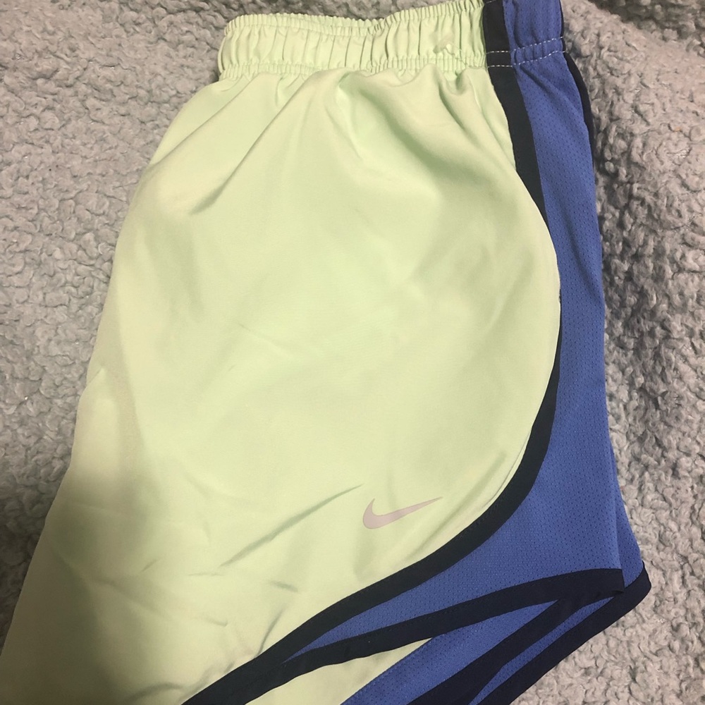 Nike short